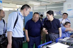 蘇州工業(yè)園區(qū)管委會(huì)副主任倪乾一行 調(diào)研大連依利特